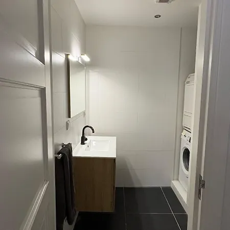 Panoramic Ami Canal View House 公寓 *